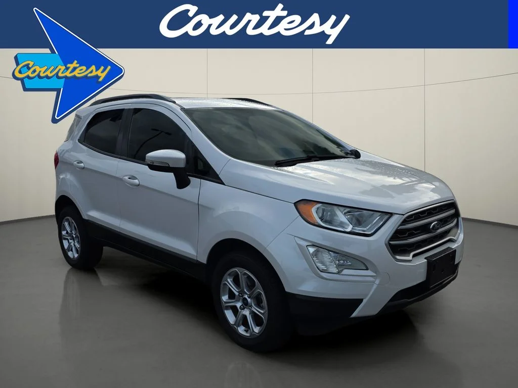 Used 2020 White Ford SE image 1