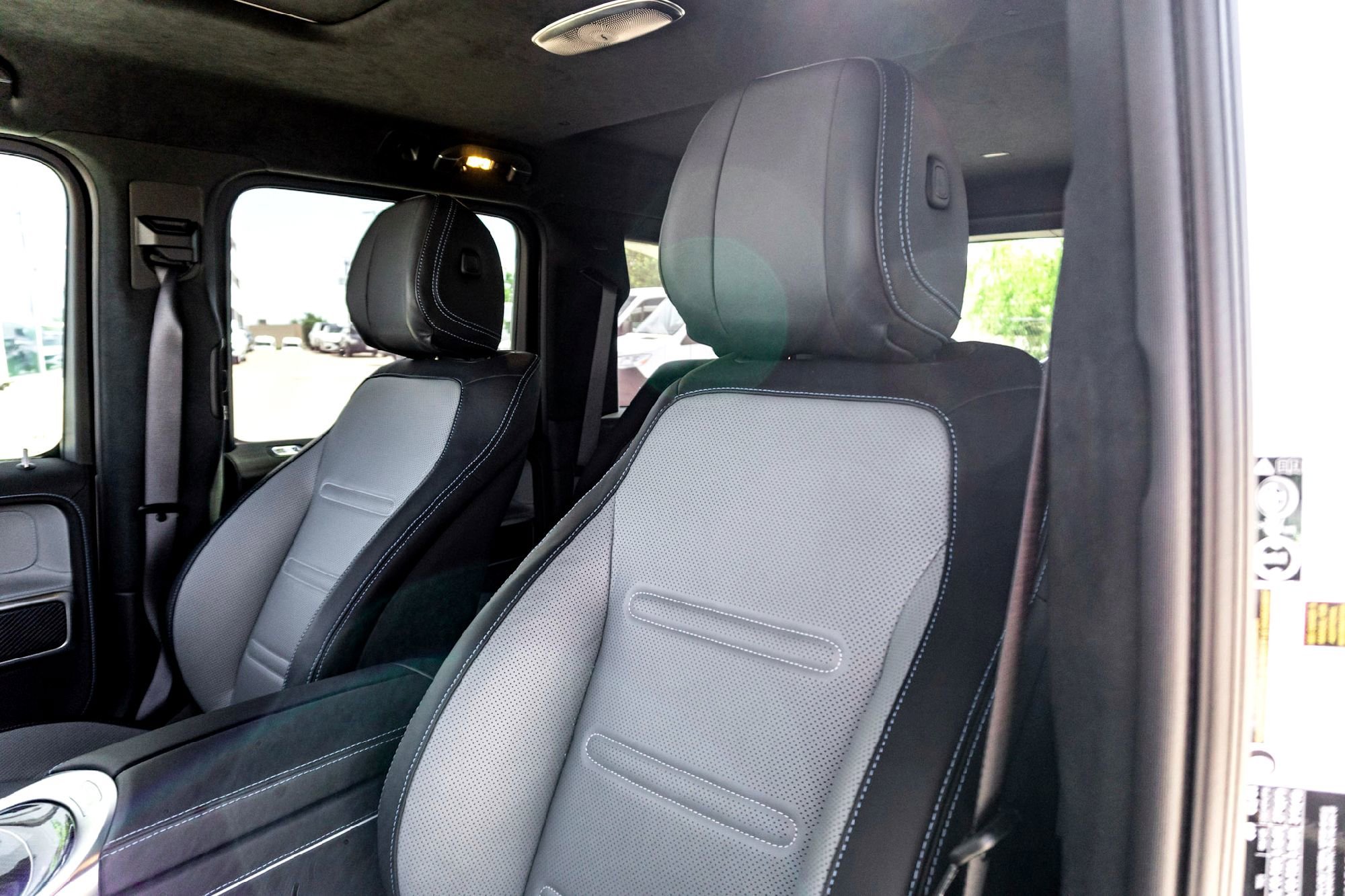 Certified Used 2025  Mercedes-Benz G 580e image 13