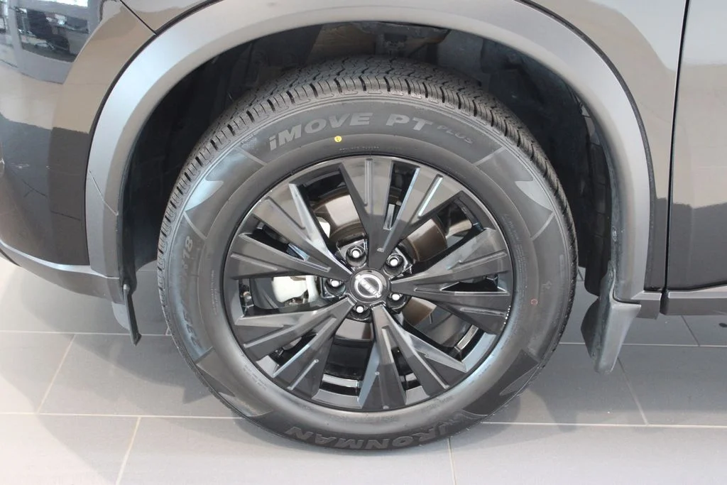Used 2023 Black Nissan SV image 27