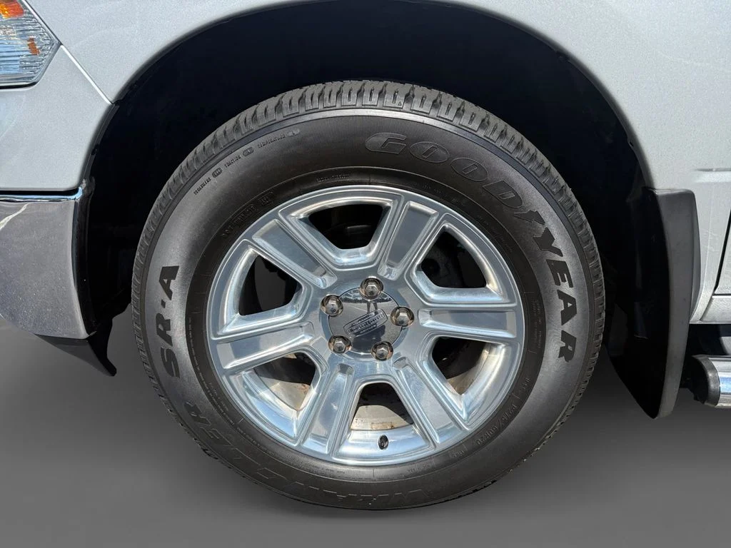 Used 2019 Silver Ram Big Horn image 14
