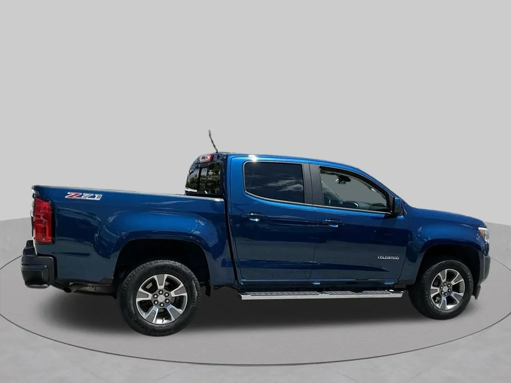 Used 2019 Blue Chevrolet Z71 image 5