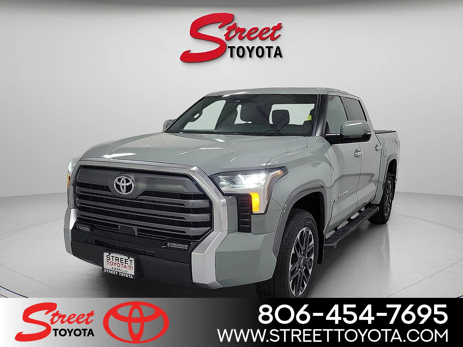 2025 Toyota Tundra Limited 3.4L 4WD CrewMax 5.5' Bed's photo