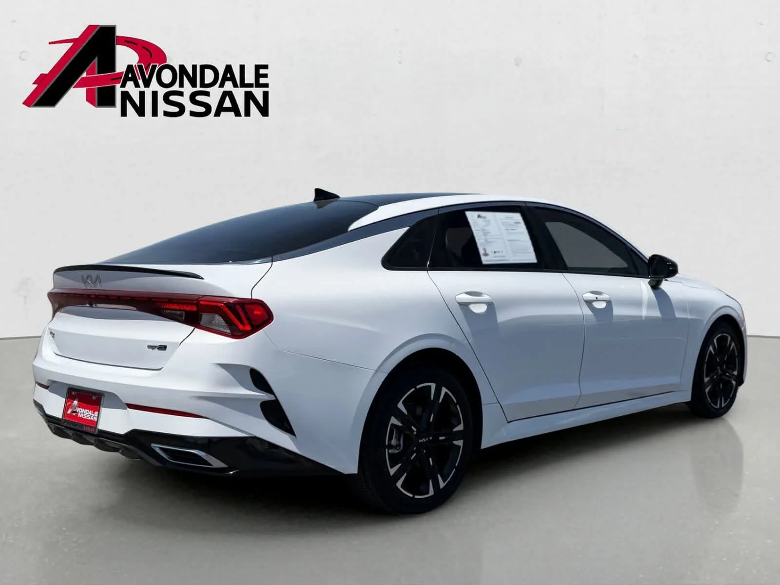 Used 2022 Glacial White Pearl Kia GT-Line image 6