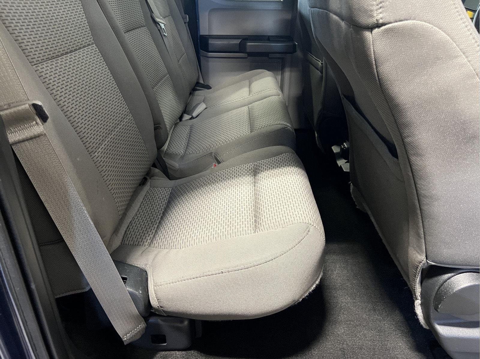 Used 2015 Blue Jeans Metallic Ford XLT image 19