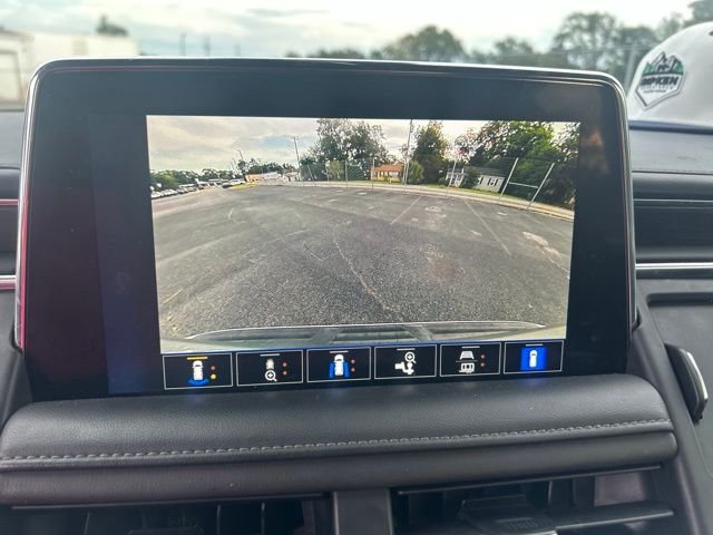 Used 2023 Gray Chevrolet Z71 image 12