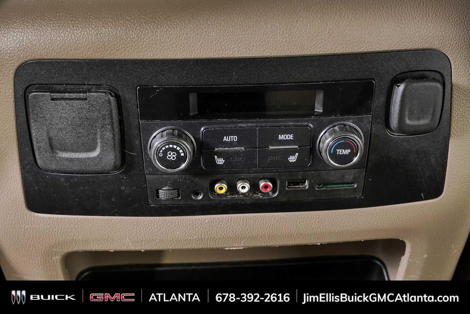 Used 2016 IRIDESCENT PEARL TRICOAT Chevrolet LT image 21