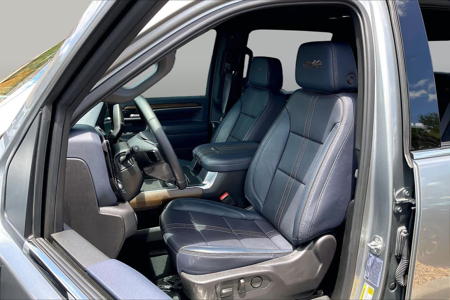 Used 2025 Sterling Gray Metallic Chevrolet High Country image 8