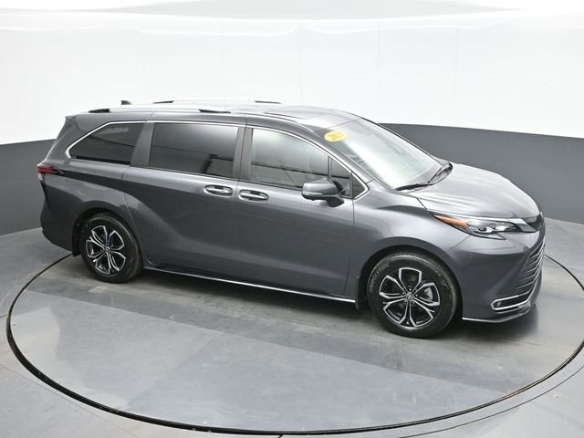 Used 2025 Gray Toyota Platinum image 15