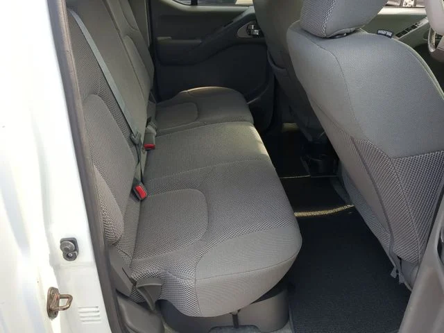 Used 2016 White Nissan SV image 33