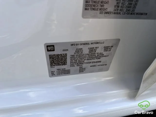 Certified Used 2025 Summit White GMC Denali image 33