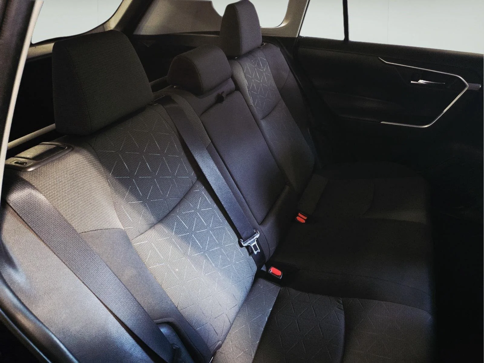 Used 2022 Midnight Black Metallic Toyota Hybrid XLE image 34