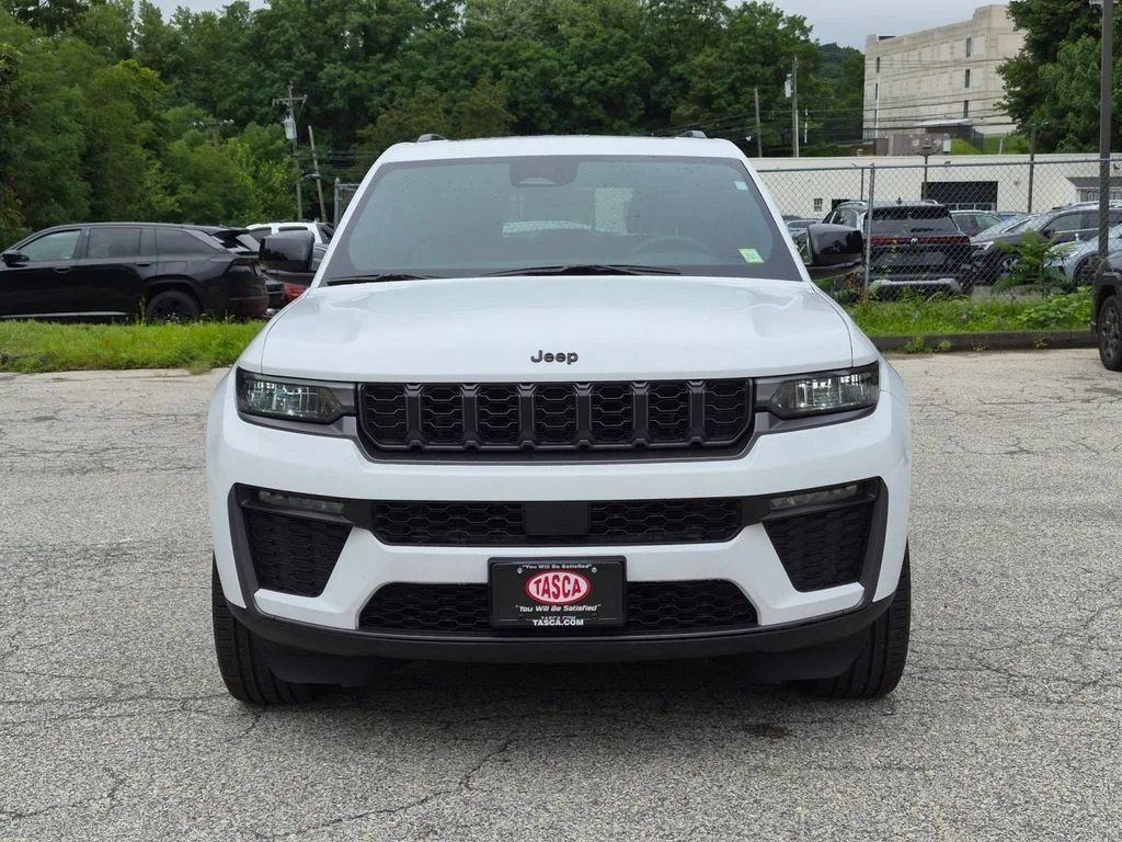 Used 2026 White Jeep Limited image 11