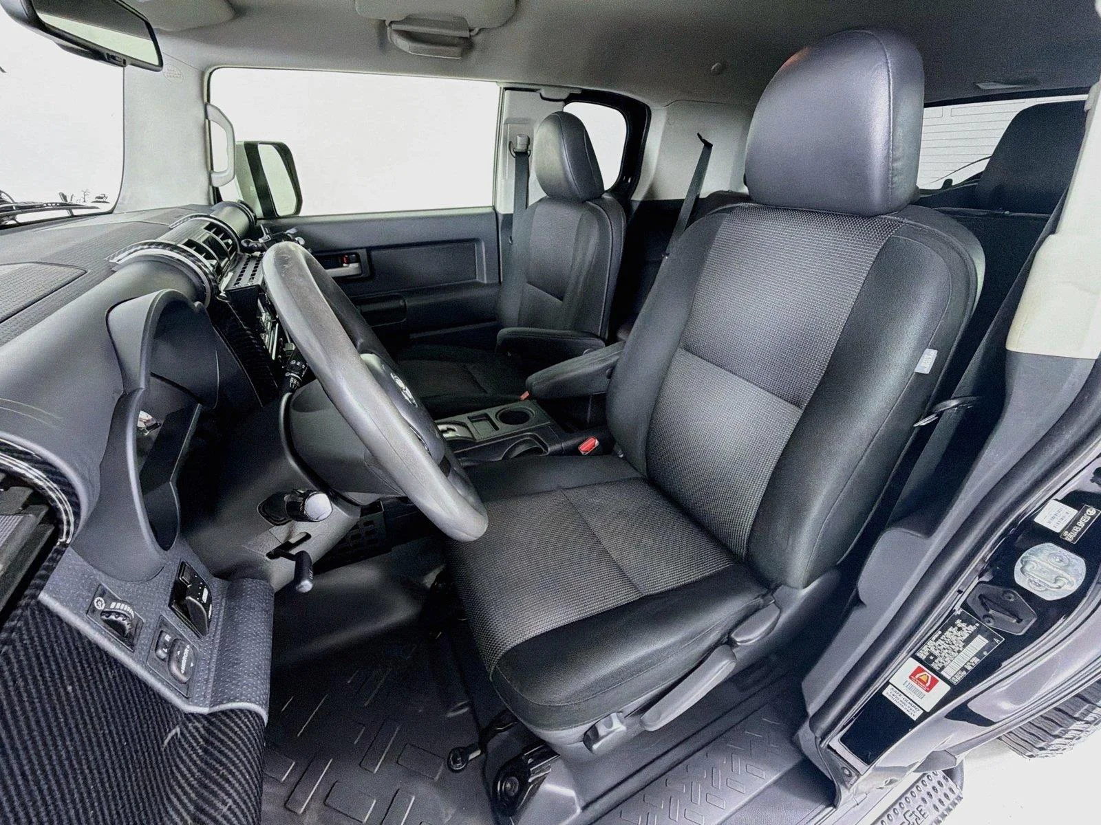 Used 2014 Black Toyota SR image 5