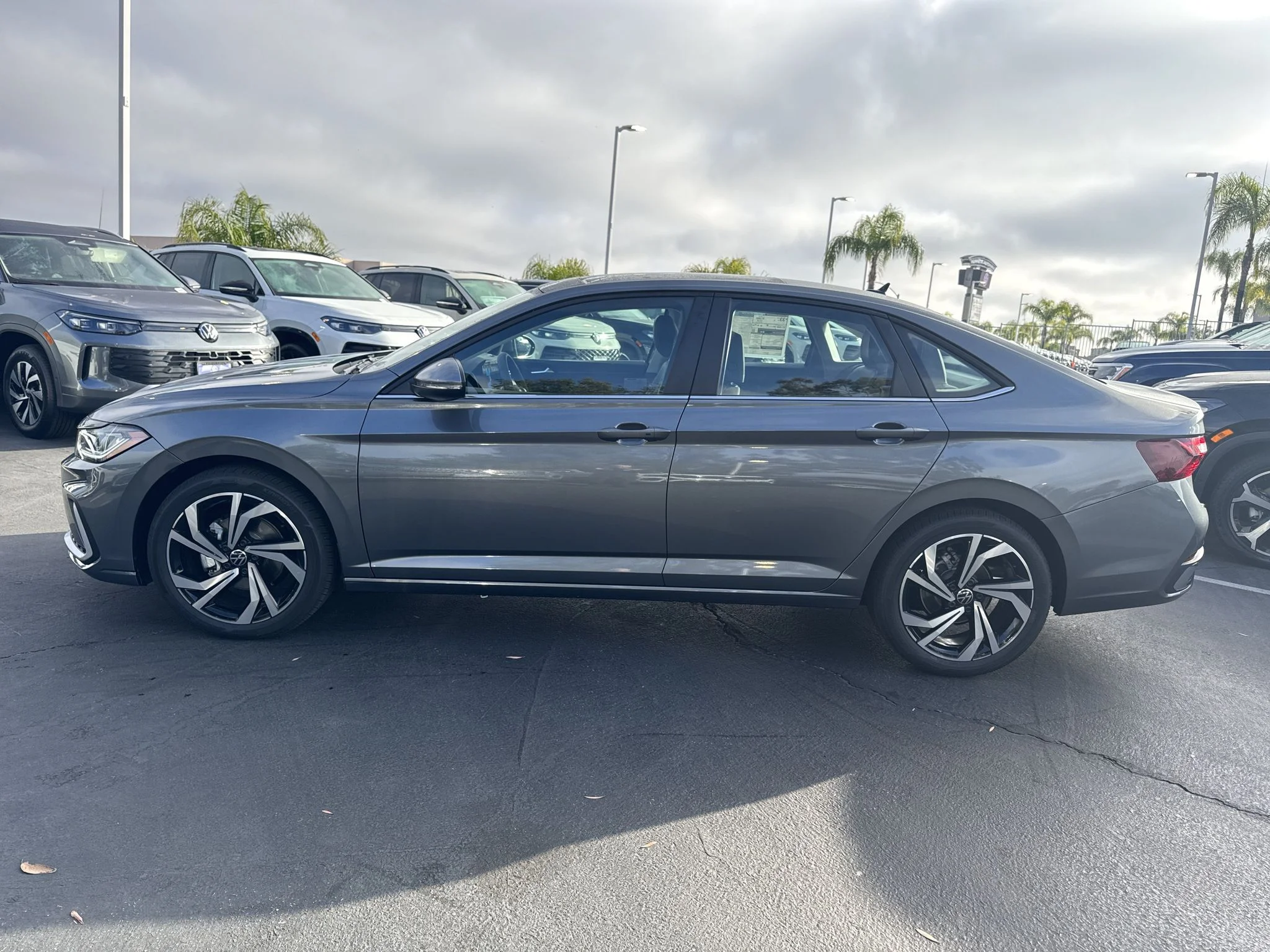 New 2026 Platinum Gray Metallic Volkswagen SEL image 5