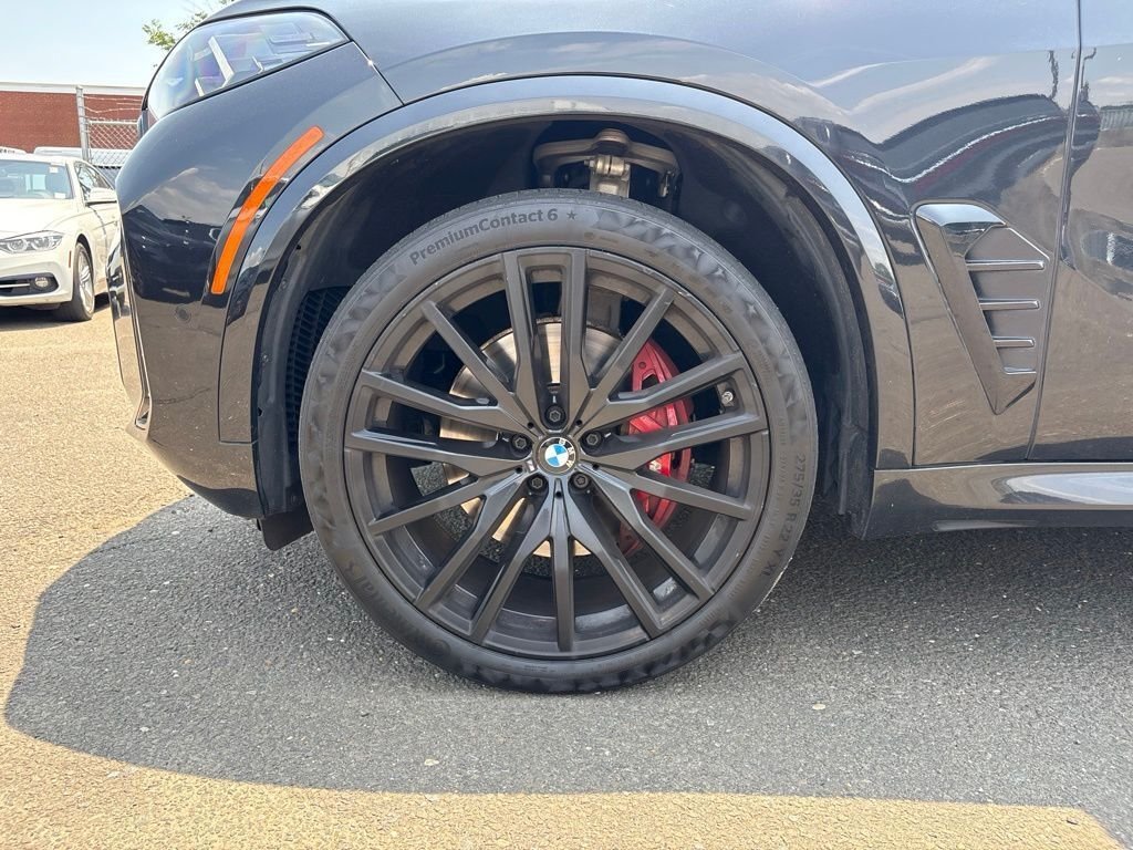 Certified Used 2024 Black BMW xDrive40i image 20