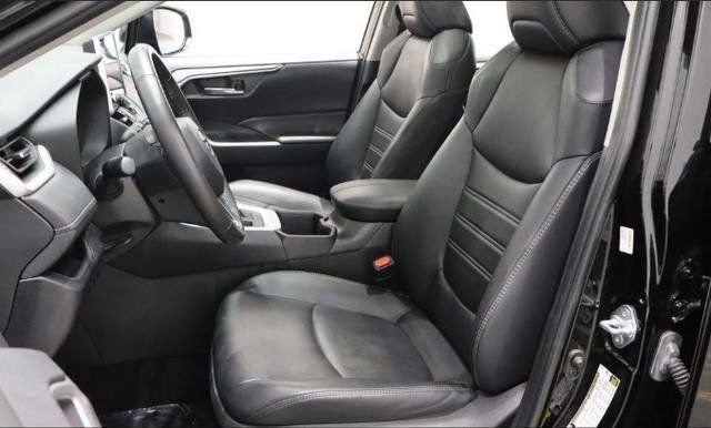 2024 Toyota RAV4 XLE Premium - Photo 8