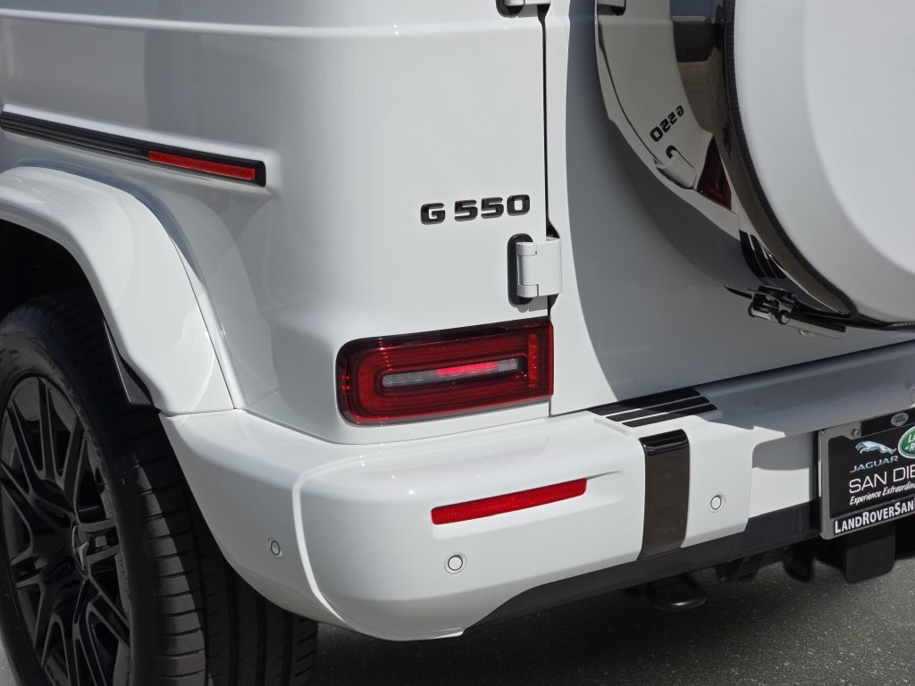 Used 2026 White Mercedes-Benz G 550 image 38