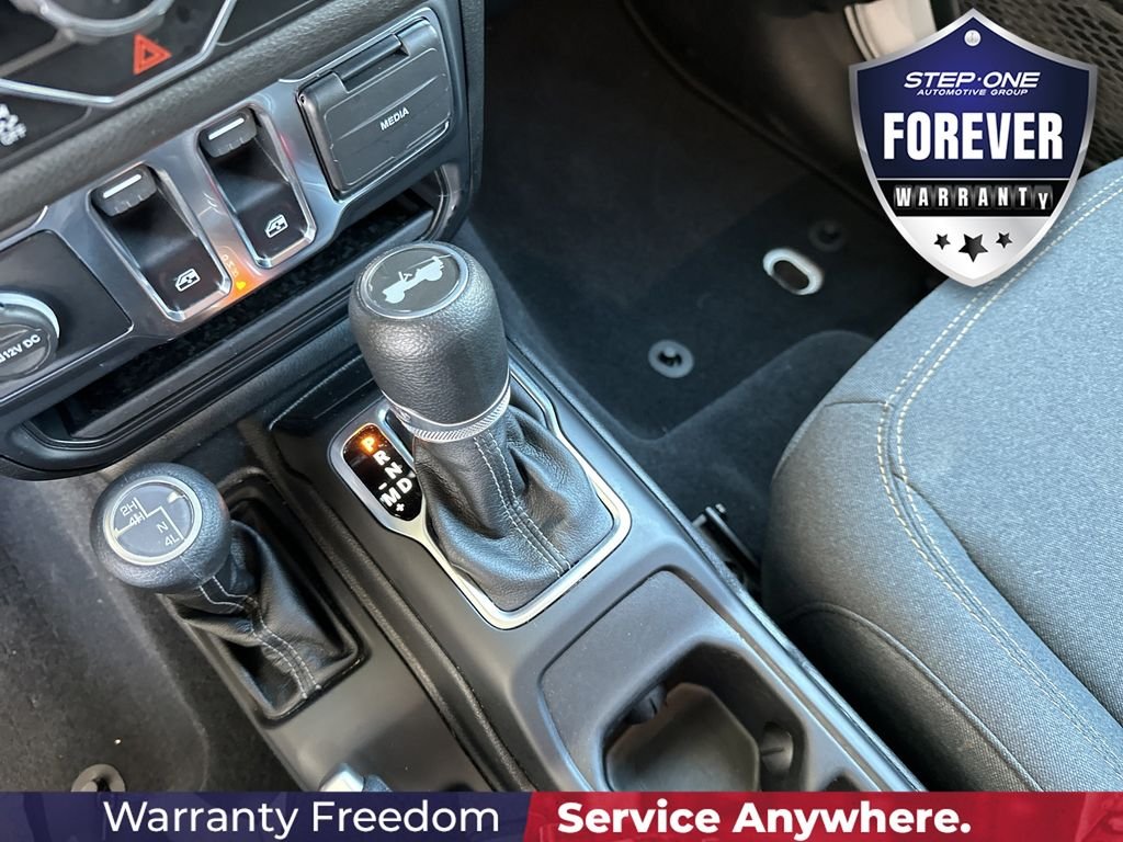 Used 2025 White Jeep Sport S image 26