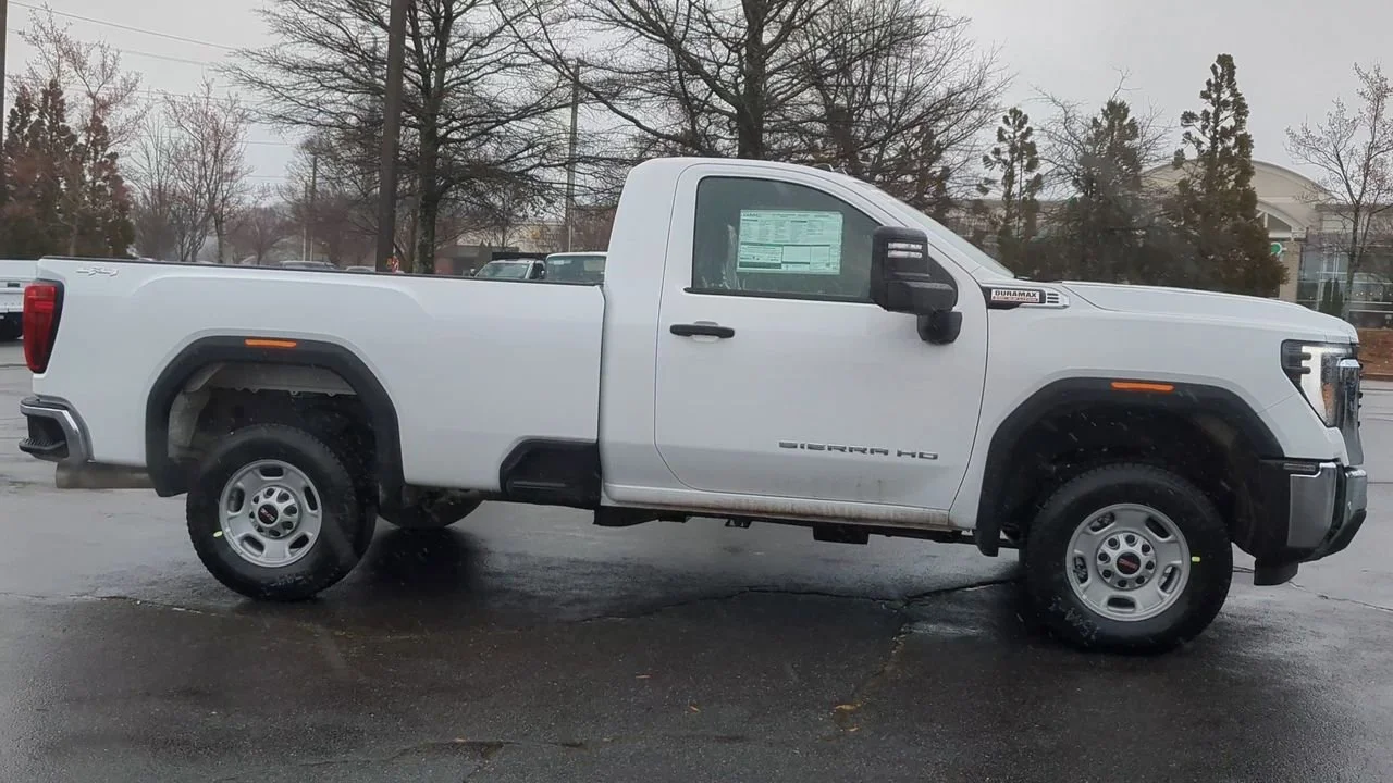 2025 GMC Sierra 2500HD Pro - Photo 9