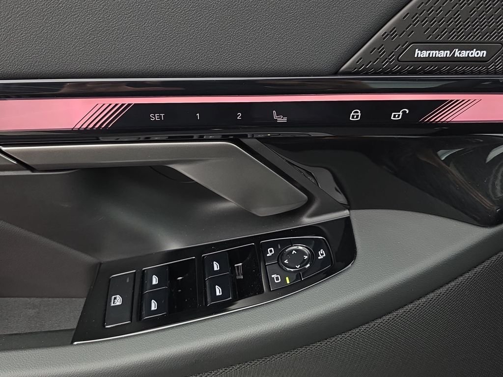 New 2027 Dark Graphite Metallic BMW 540i xDrive image 27