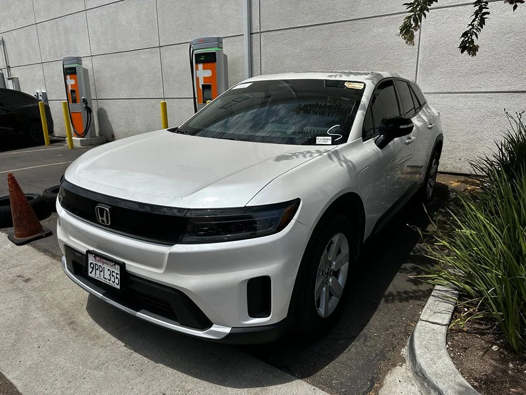 Used 2024 White Honda EX image 14