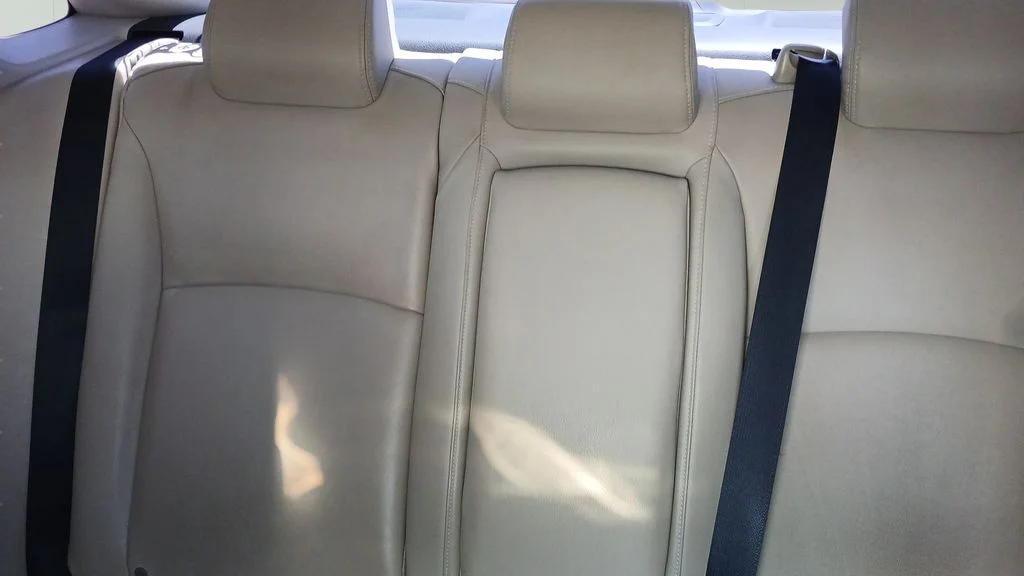 Used 2017 White Orchid Pearl Honda Touring image 11