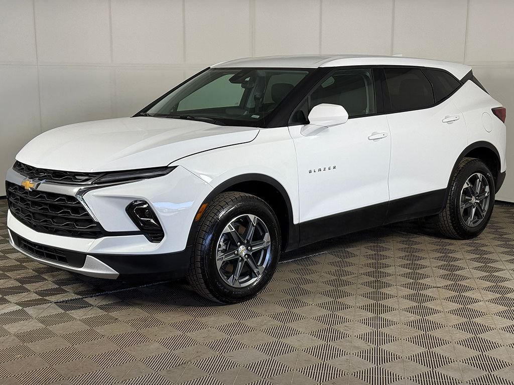 2025 Chevrolet Blazer 2LT - Photo 6