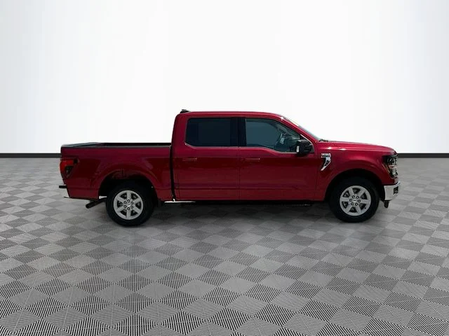 Used 2026 Red Ford XLT image 4