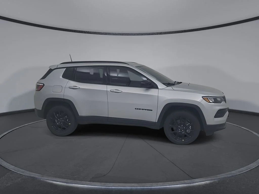 New 2026 Silver Zynith Metallic Clear-Coat Exterior Paint Jeep Latitude image 16