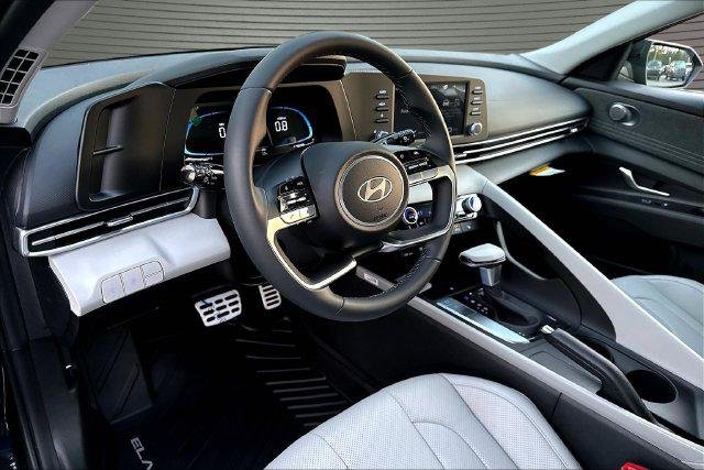 New 2026 Black Hyundai SEL Sport Plus image 7