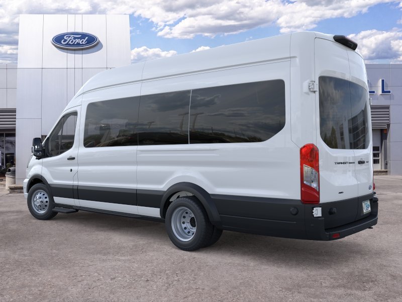 New 2026 Oxford White Ford XLT image 4