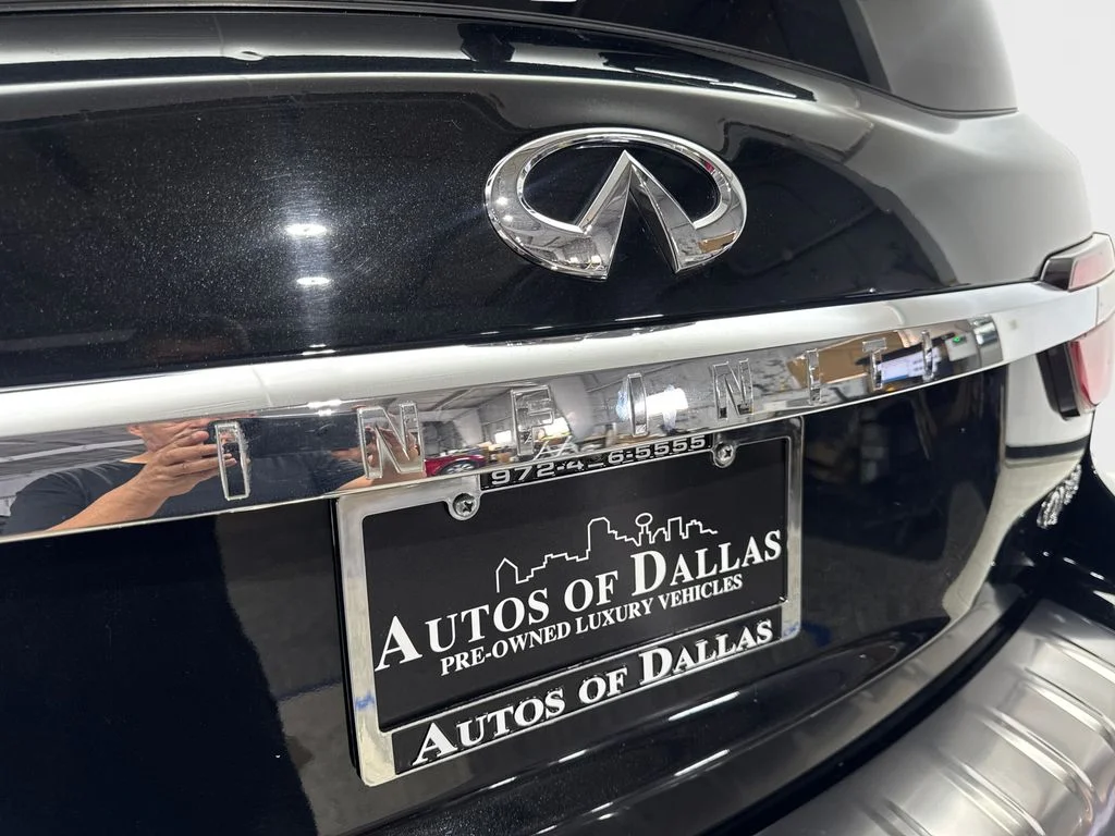 Used 2023 Black INFINITI LUXE image 21