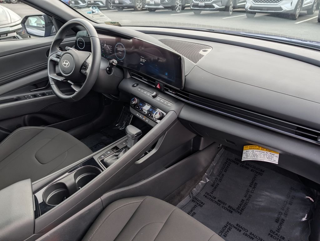 2025 Hyundai Elantra Blue - Photo 8