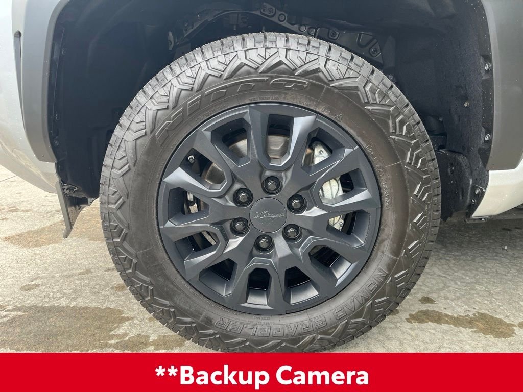 Used 2026  Toyota SR5 image 4