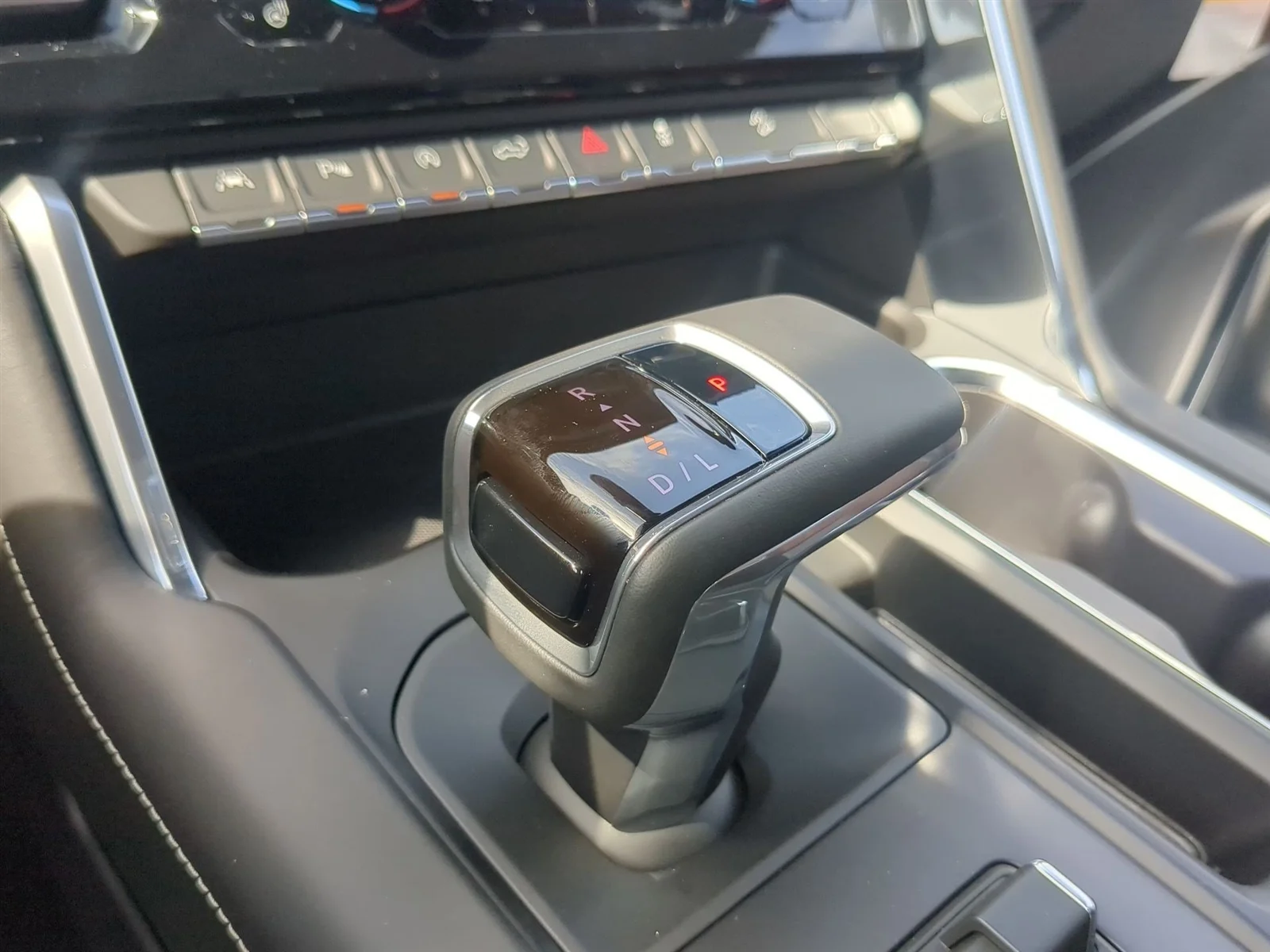 New 2026 Sterling Metallic GMC Denali Ultimate image 40