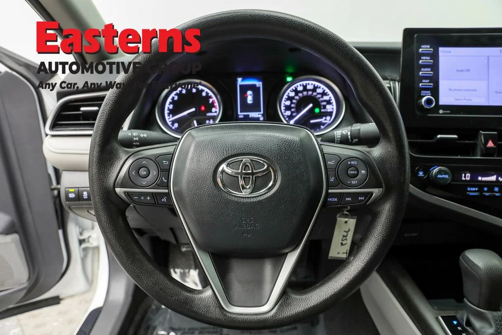 Used 2024 White Toyota LE image 10