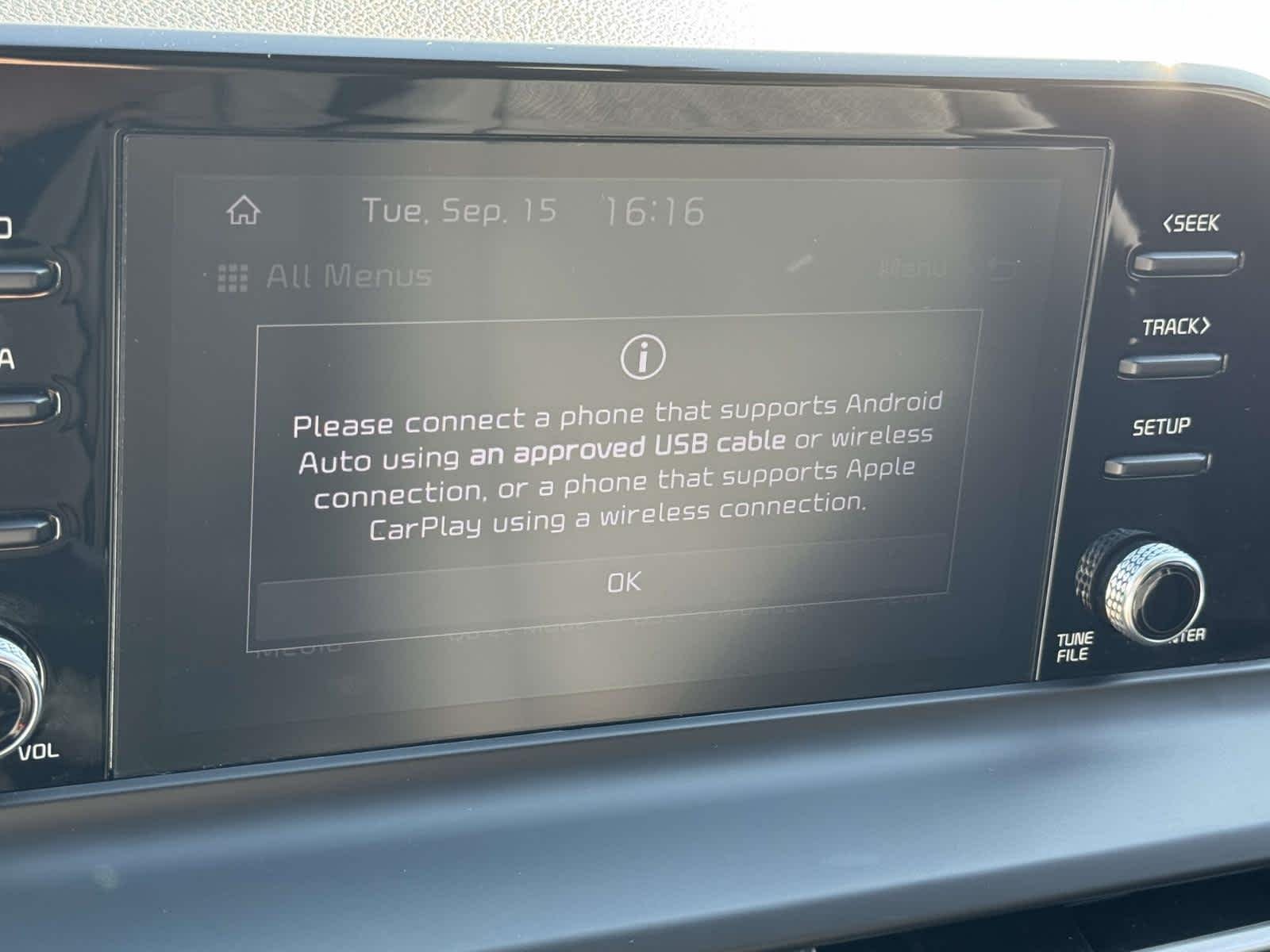Used 2024 Neptune Blue Kia LX image 28