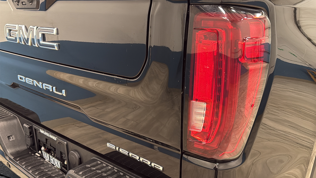 Used 2023 Onyx Black GMC Denali Ultimate image 40