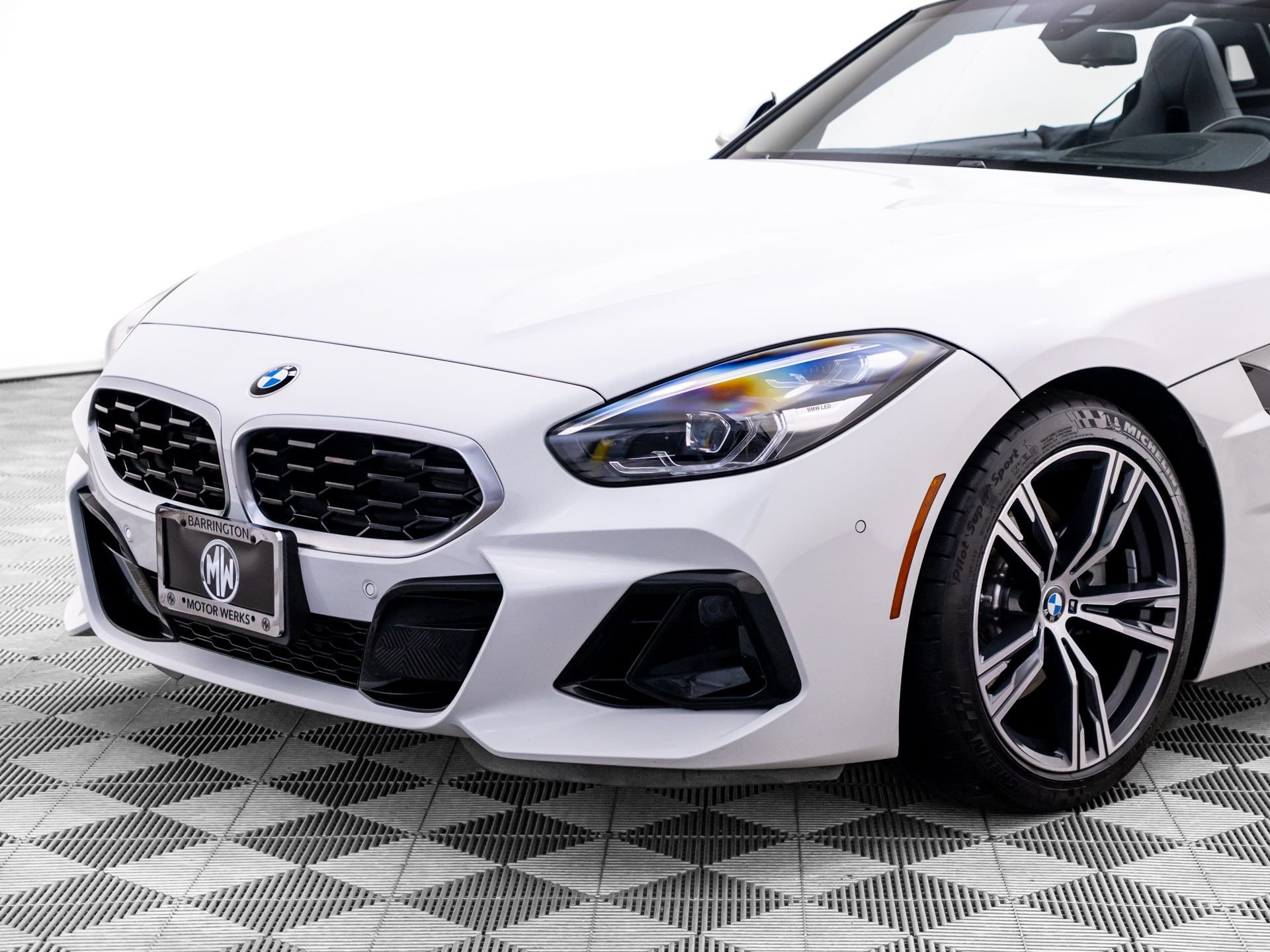 Certified Used 2026 Alpine White BMW sDrive30i image 36