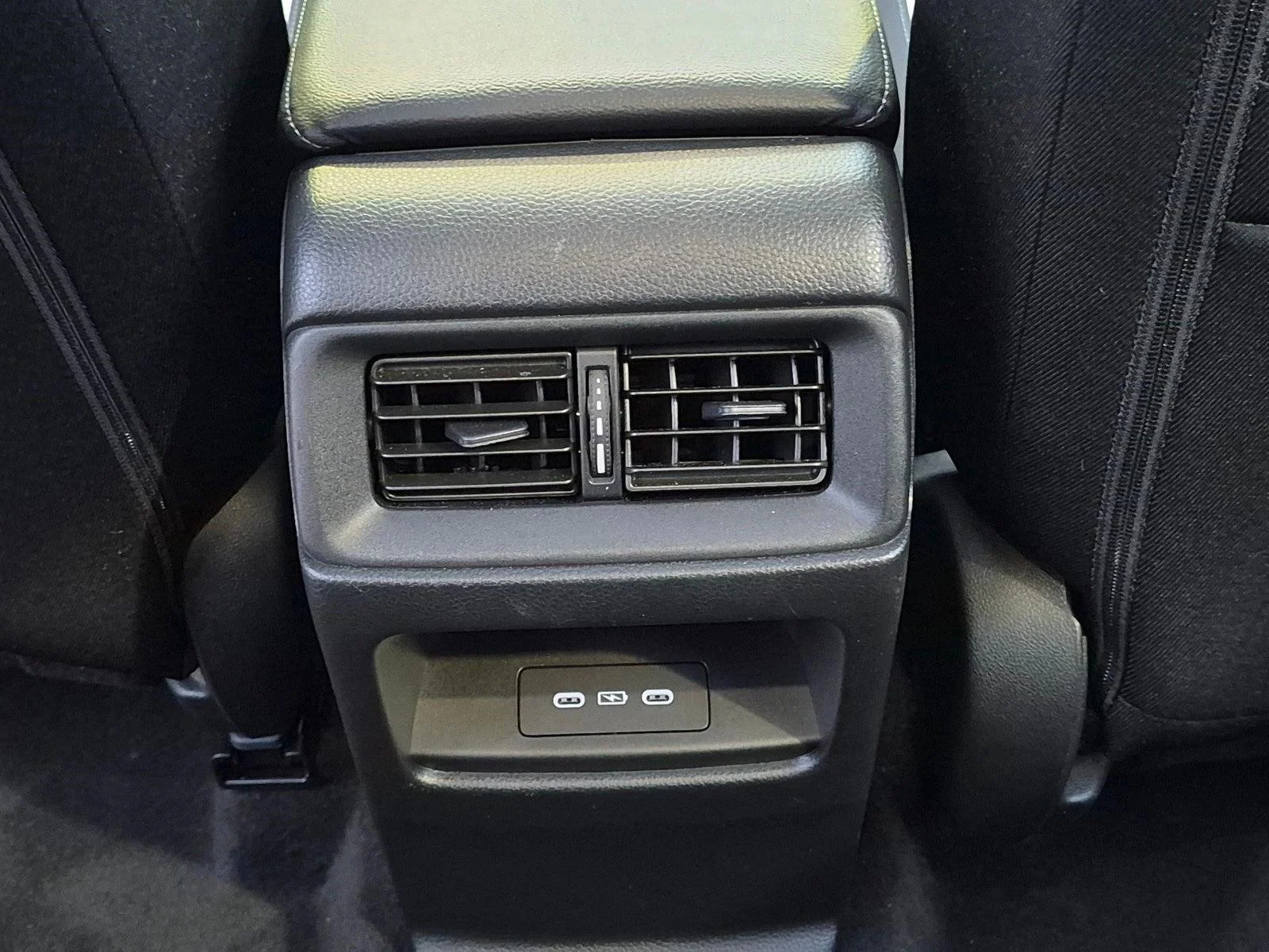 Used 2024 Meteorite Gray Met Honda EX image 17