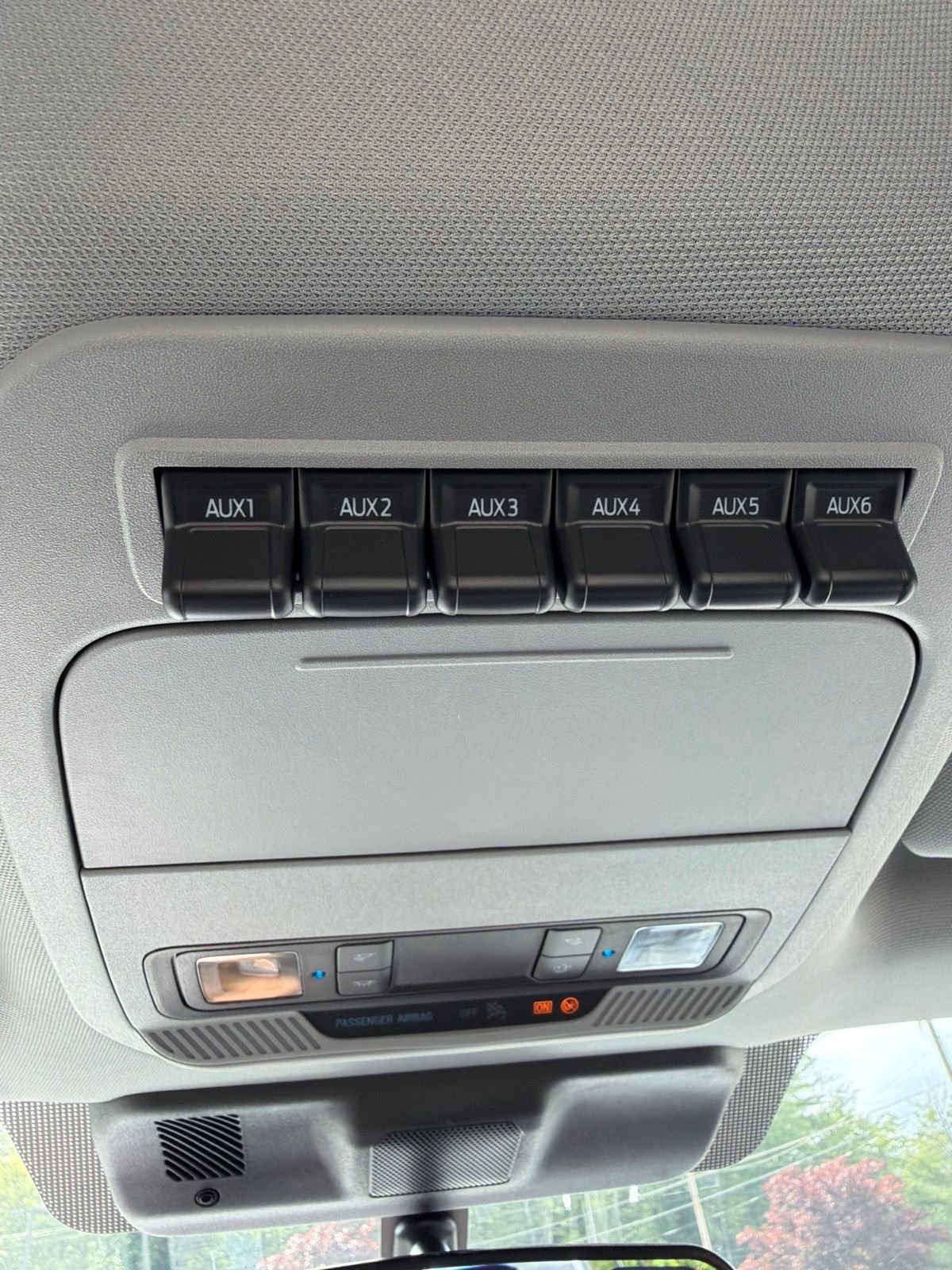 New 2026 Oxford White Ford F-550® XL image 23