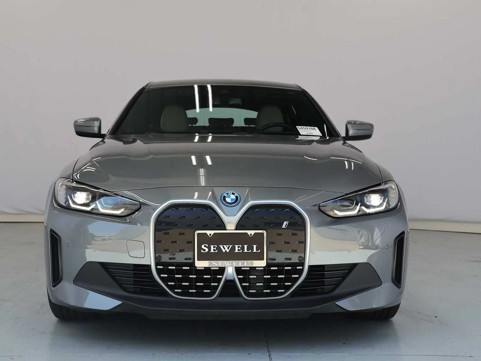 Used 2023 Skyscraper Grey Metallic BMW eDrive40 image 2
