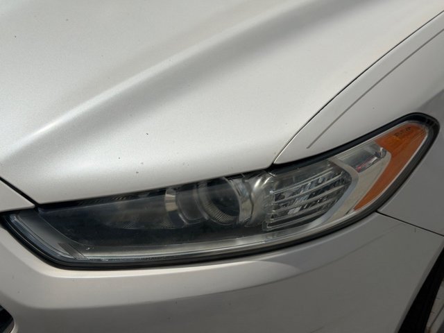 Used 2013 White Ford SE image 42