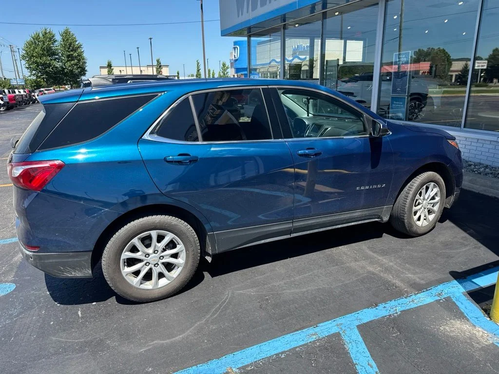 Used 2020 Pacific Blue Metallic Chevrolet LT image 6