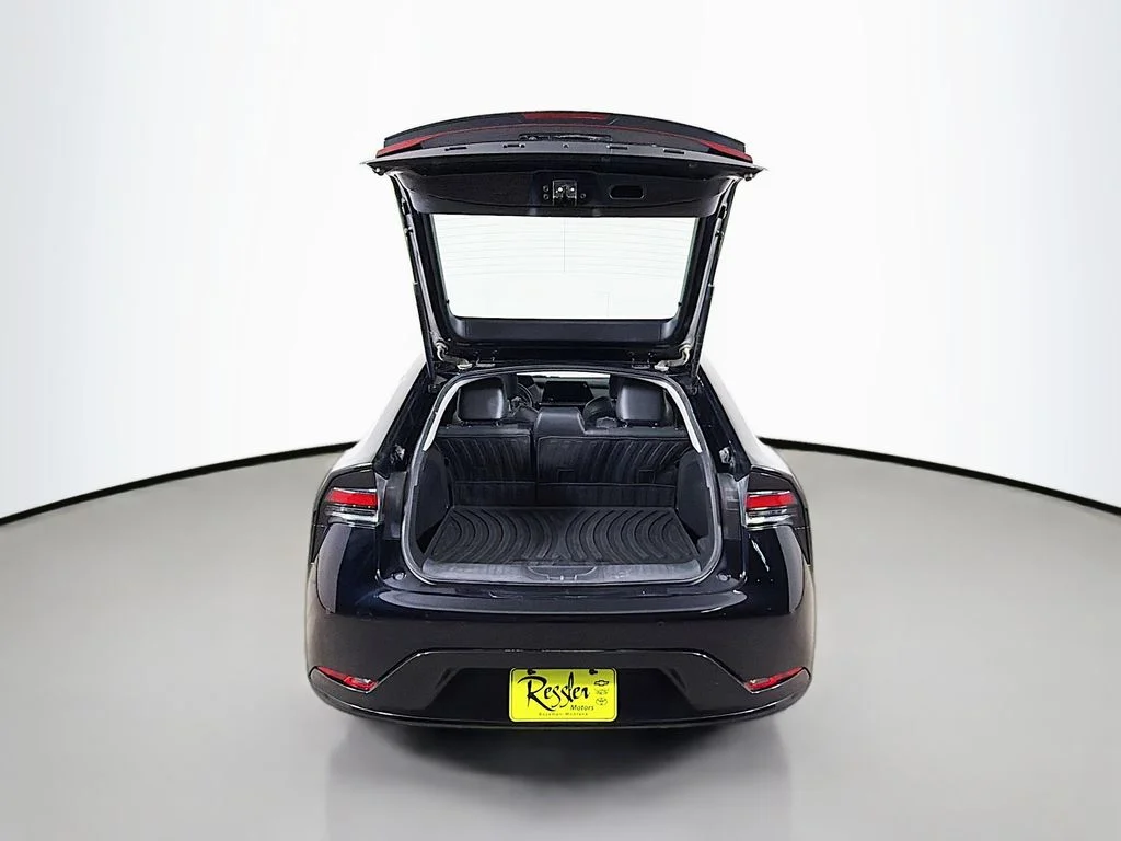 Used 2023 Black Toyota XLE image 22