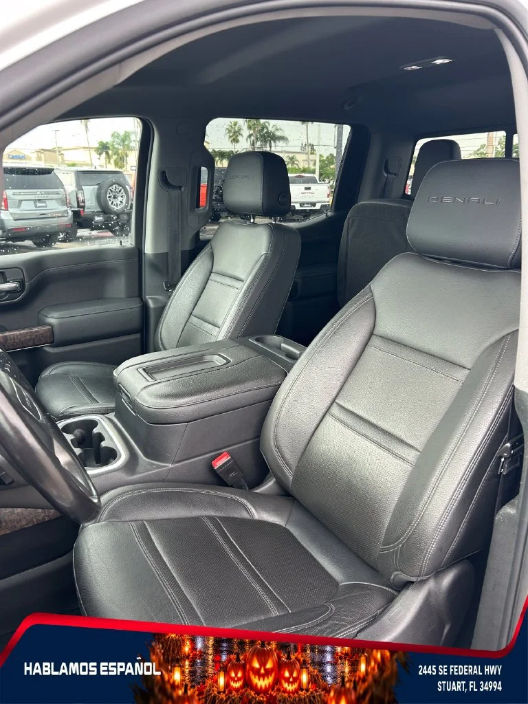 Used 2021 WHITE FROST TRICOAT GMC Denali image 11