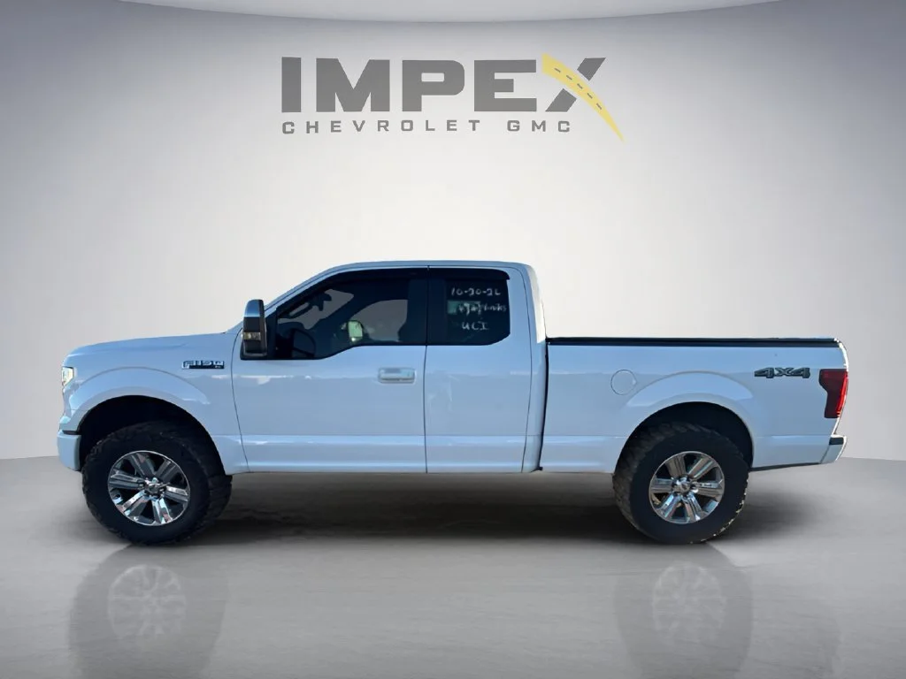 Used 2017  Ford XL image 2