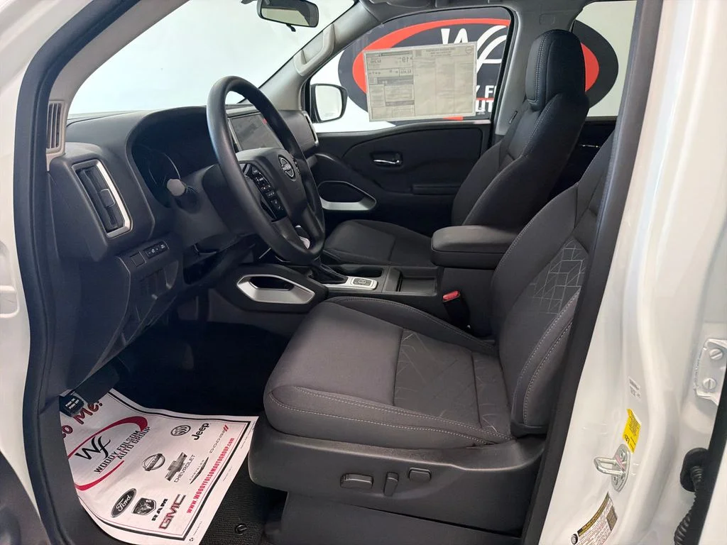New 2027 Glacier White Nissan Crew Cab SV image 9