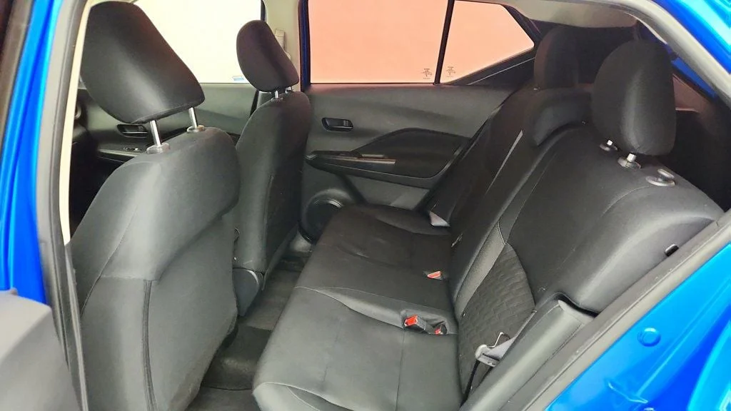 Used 2023 Electric Blue Metallic Nissan S FWD image 19