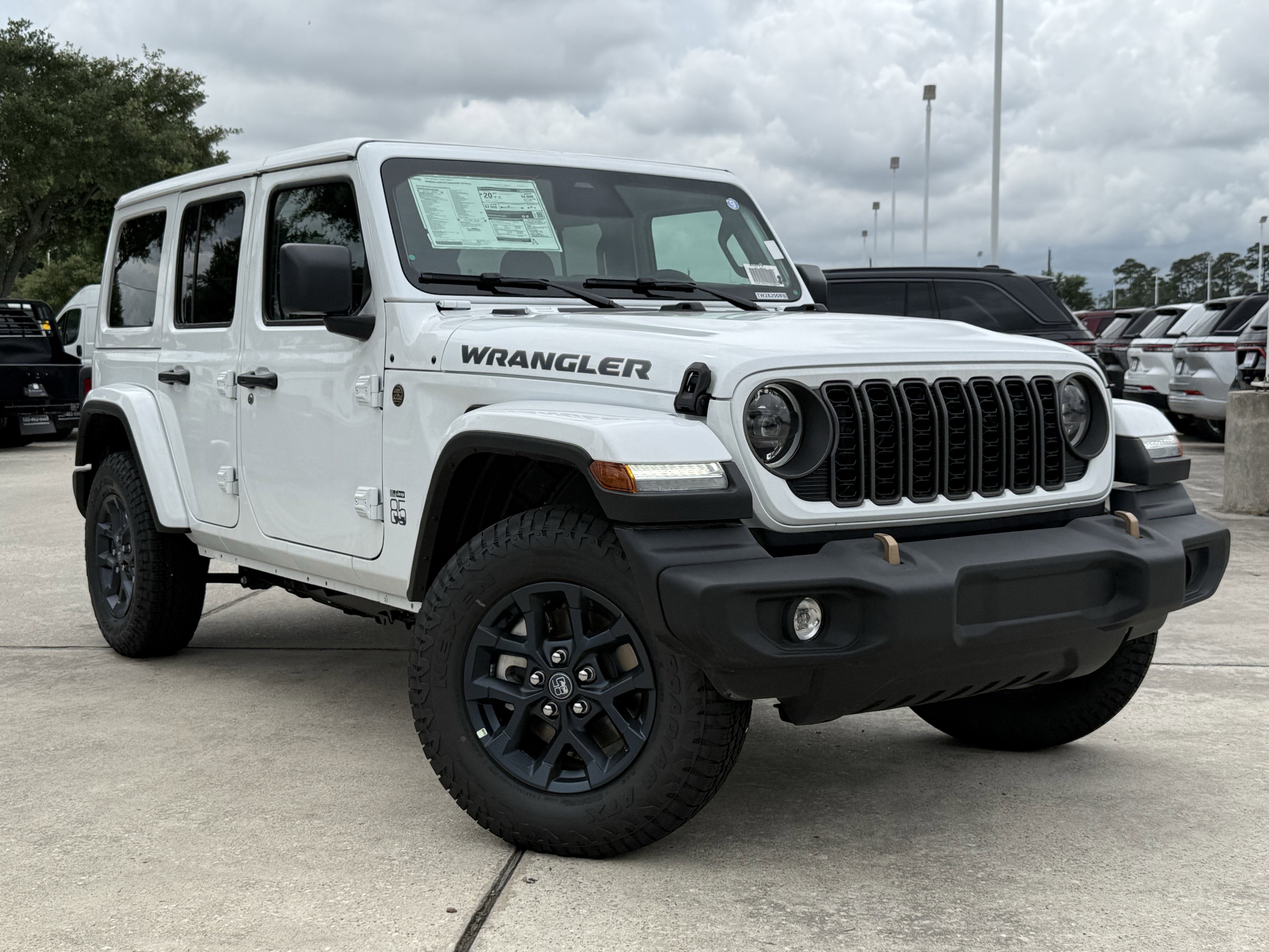 New 2026 Bright White Clear-Coat Exterior Paint Jeep 85th Anniversary image 2
